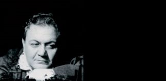 Portrait de Manos Hatzidakis
