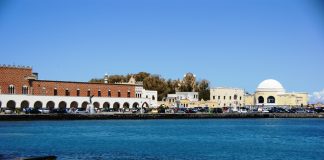 Le front de mer Foro Italico à Rhodes