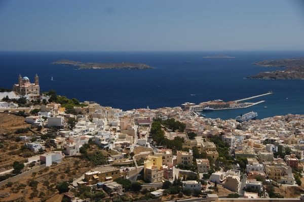 Le port de Syros, vu d'Ano Syros